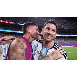 Junge spanische Spieler fiebern dem Duell mit Lionel Messi entgegen Junge spanische Spieler fiebern dem Duell mit Lionel Messi entgegen